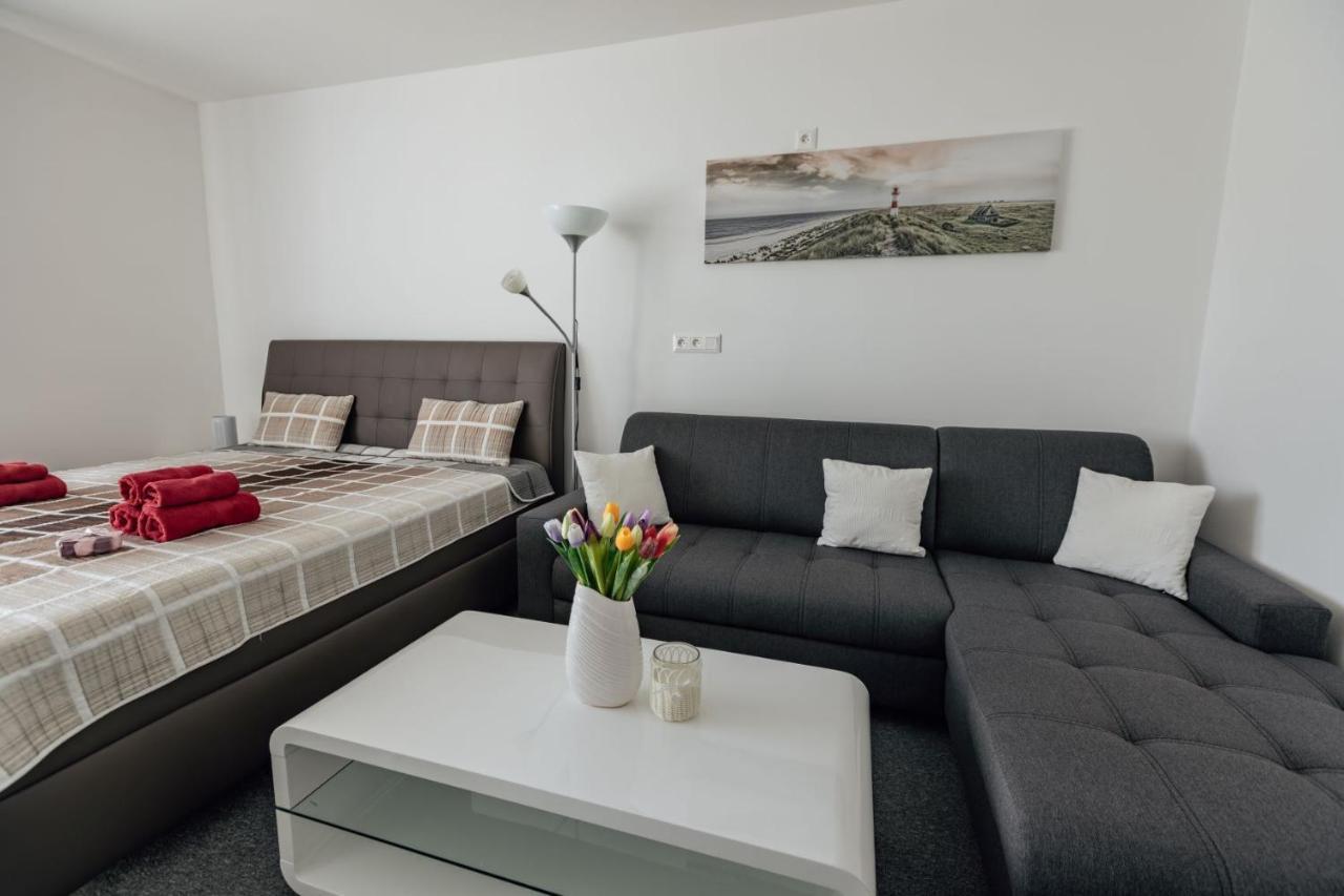 Apartman 15 Mymara Besenova Bagian luar foto